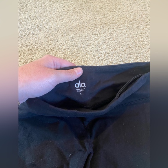 Alo Color Block Leggings - Picture 5 of 7